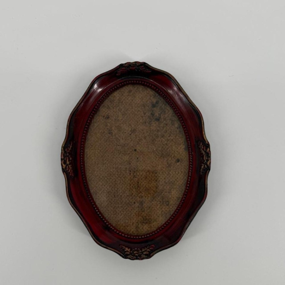 Vintage Red Wooden Oval Picture Frame Ornate Scalloped Floral Detail Traditional
